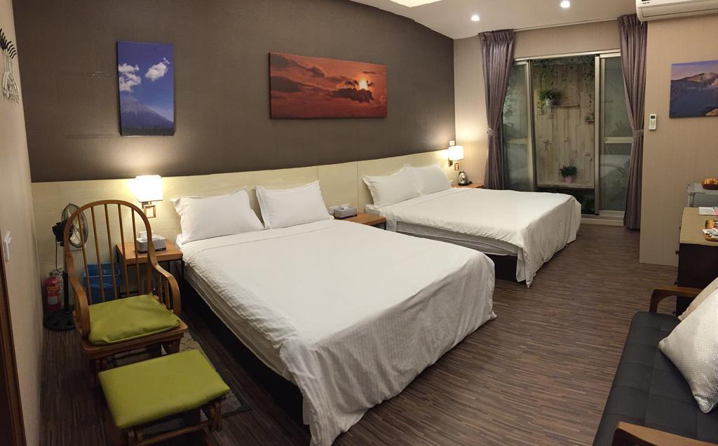 Cozy Cozy Hostel Tainan Zewnętrze zdjęcie