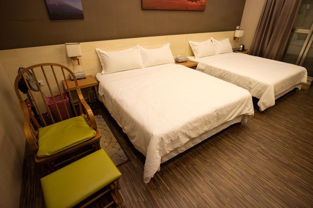 Cozy Cozy Hostel Tainan Zewnętrze zdjęcie